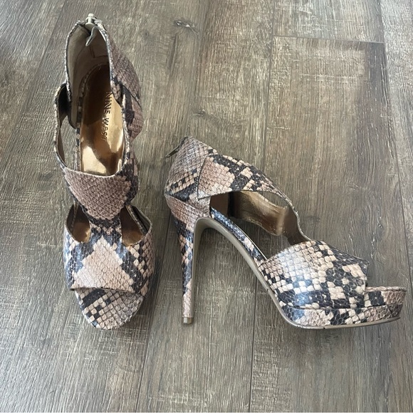 Nine West Python 🐍 Heels Women’s 6.5 - Picture 2 of 9